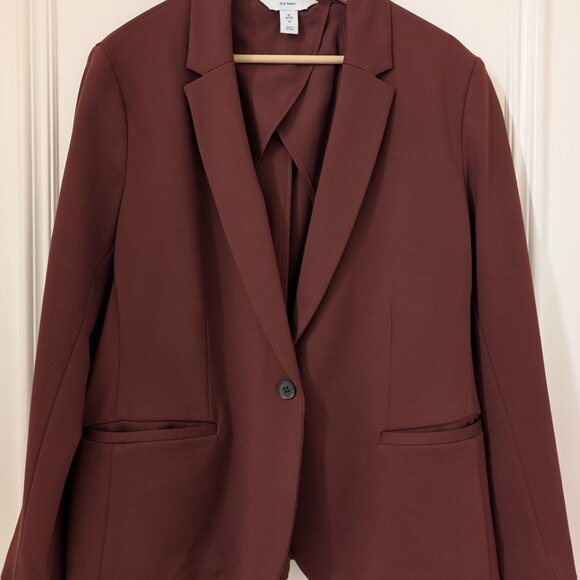 Old Navy Classic Ponte-Knit Blazer in Wine Purple - Picture 2 of 7